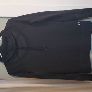 Under Armour women's top